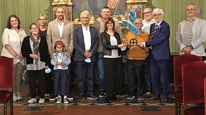 Alba: i delegati delle Città Gemelle in visita ad Alba durante il fine settimana dedicato al folclore albese 2