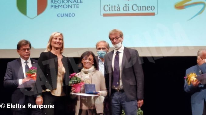 anna-grazia-puglia-stella-coni2 Hockey prato: la stella al merito Coni ad Anna Grazia Puglia 1