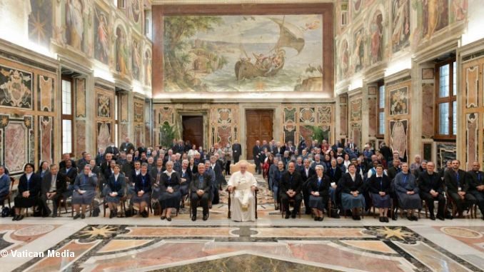 Papa Francesco: ai Paolini, il Vangelo senza passione non si può vivere 1