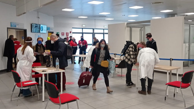 Controlli sanitari supplementari sui passeggeri in arrivo negli aeroporti di Torino-Caselle e Levaldigi 1