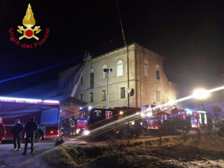 Incendio ad un tetto nel comune di Motta di Costigliole d'Asti