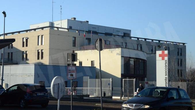 Troppi ricoveri per Covid: chiuso l'accesso ai visitatori agli ospedali di Asti e Nizza Monferrato