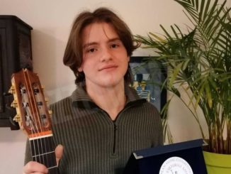Matteo Borio, chitarrista del liceo Da Vinci vince il concorso di Moncalieri