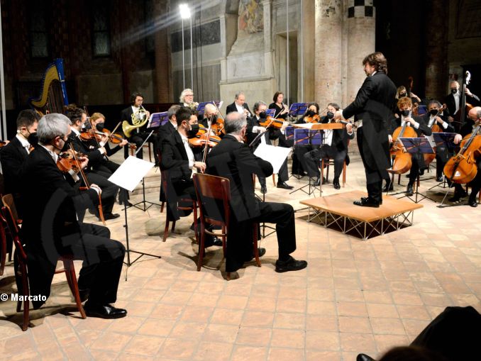 Orchestra Alessandria dirige Andrea Oddone