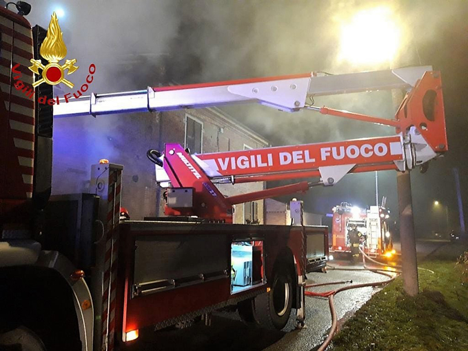 incendio ad Incisa Scapaccino 2022-01-01 (1)