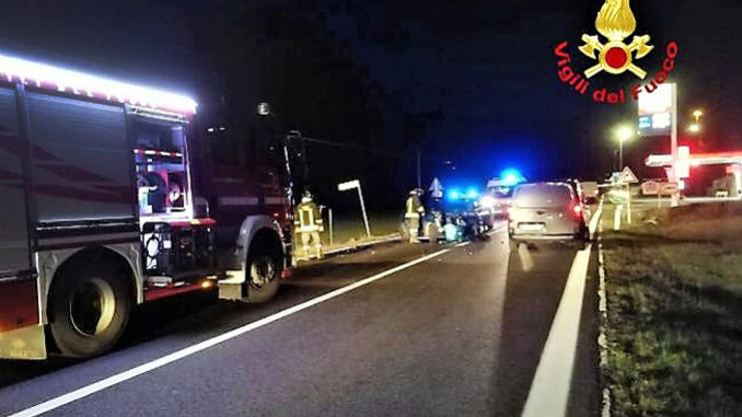 Incidente tra due auto in via Cuneo a Mondovì, un ferito non grave