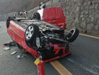 Incidente sulla Torino-Savona, auto si ribalta: quattro feriti lievi