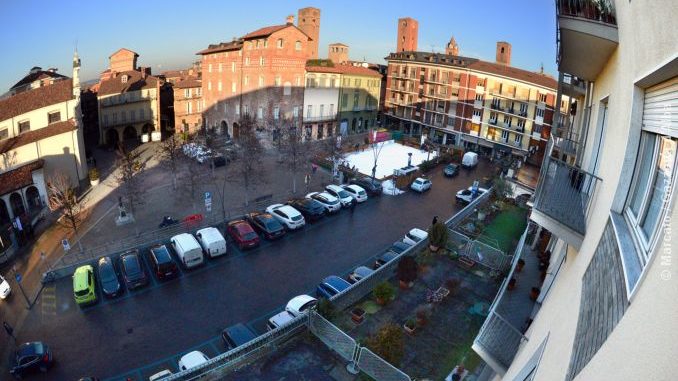 alba-piazza-pertinace Centro storico di Alba: giovani protagonisti con il sostegno di Crc