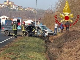 Scontro fra due auto sulla provinciale: feriti due automobilisti a Ferrere 1