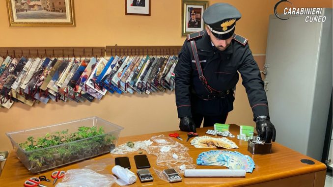 Arresto Sanfrè Sanfrè: deteneva cocaina e piante di marijuana per lo spaccio. giovane arrestato 1
