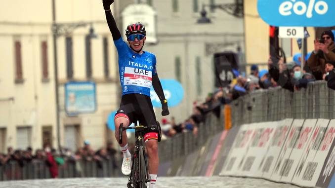 Tirreno-Adriatico: Pogaçar domina. Diego Rosa è ventiseiesimo