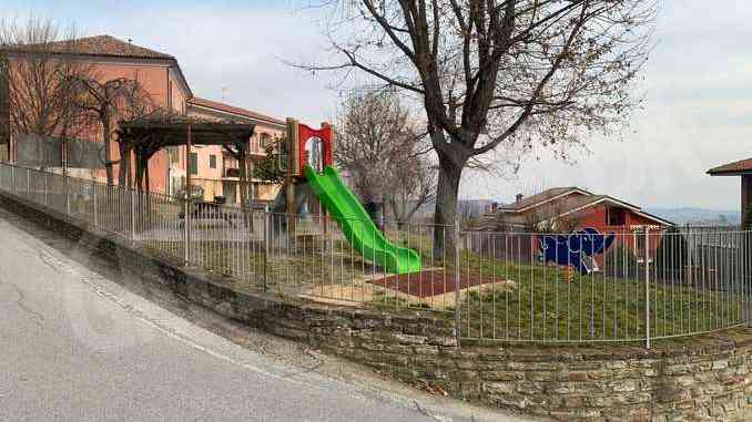 Santo Stefano Belbo rinnova i parchi giochi nel segno dell'inclusività