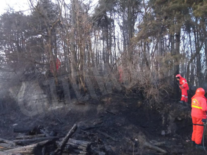 Fiamme nei boschi della Pedaggera: raggiunta la casa di riposo La pineta