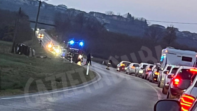 #AGGIONAMENTO#Incidente mortale in frazione Moglia di Cherasco: deceduto centauro 25enne