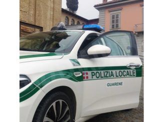 Guidava senza assicurazione: la Polizia locale di Guarene ritira la patente e sequestra il Suv