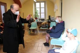 Arrivati ad Alba i primi profughi ucraini accolti dalla Diocesi (FOTOGALLERY) 3