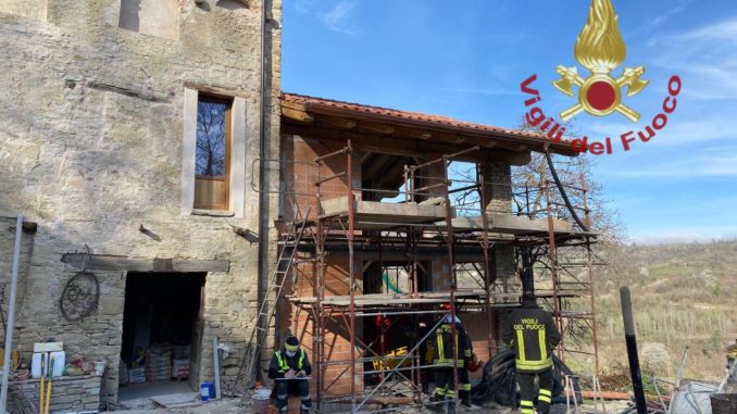 Roascio Incidenti sul lavoro: muratore cade da un'impalcatura e muore sul colpo