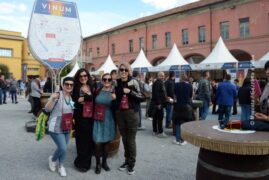Il primo week-end di Vinum anima le vie di Alba (FOTOGALLERY)