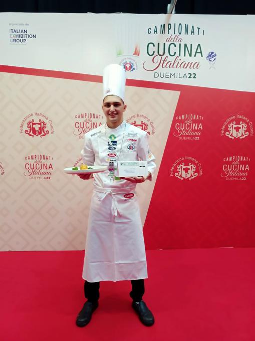 Campionati della Cucina italiana 2022: tra 1.500 concorrenti, la squadra della Provincia Granda conquista due medaglie d