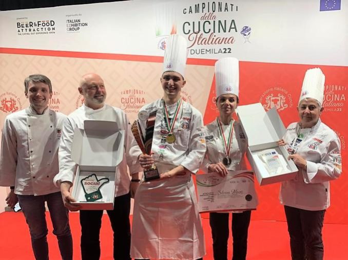 Campionati della Cucina italiana 2022: tra 1.500 concorrenti, la squadra della Provincia Granda conquista due medaglie d