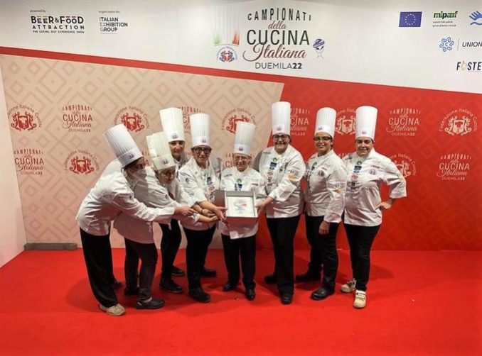 Campionati della Cucina italiana 2022: tra 1.500 concorrenti, la squadra della Provincia Granda conquista due medaglie d