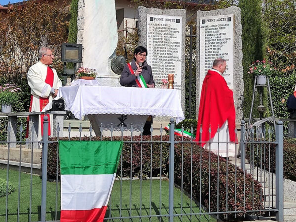 Torna a Narzole la fiaccolata in ricordo del'eccidio del 26 aprile 1945 2