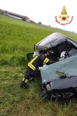 Scontro frontale sulla SP 129 tra Saluzzo e Scarnafigi, due feriti