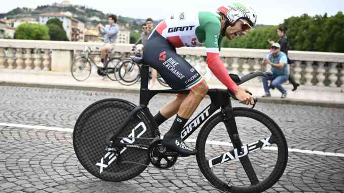 Giro d'Italia: Matteo Sobrero trionfa nella cronometro conclusiva di Verona!