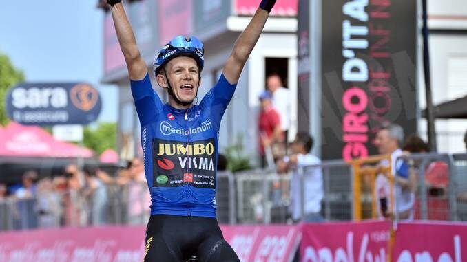Giro d'Italia: vince l'olandese Bouwman. Domani le ultime salite, domenica epilogo a cronometro