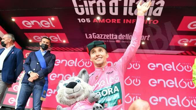 Al Giro d'Italia vince Covi: Hindley nuova maglia rosa! Domani gran finale all'Arena di Verona