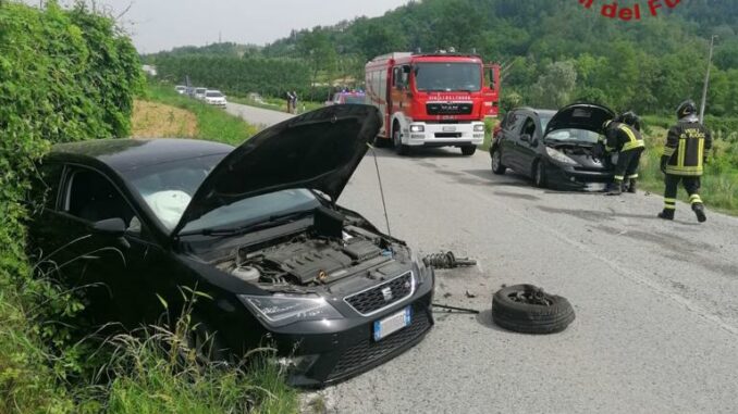 Incidente a Corneliano d'Alba Corneliano d'Alba: frontale tra due auto, due feriti