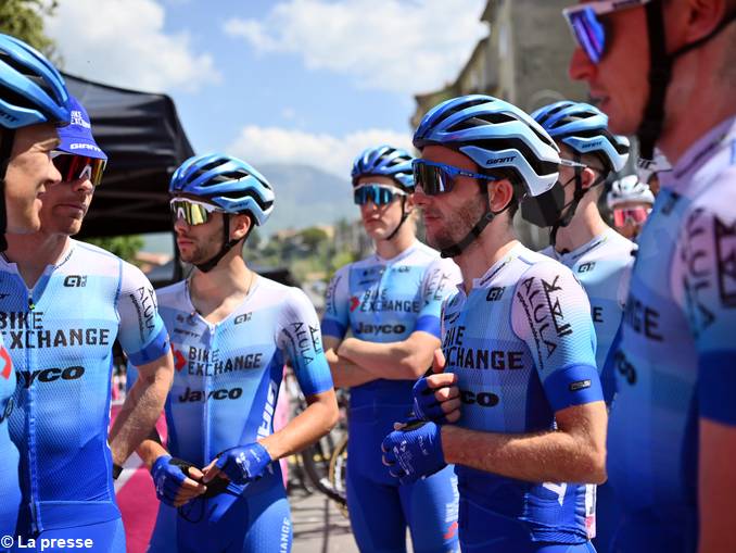 Domani il Giro riparte da Pescara con Diego Rosa in maglia azzurra 1