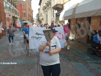 Il passaggio della fiamma dei giochi Special olympics ad Alba (FOTO E VIDEO) 8