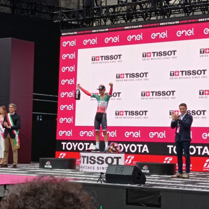 Giro d'Italia: Matteo Sobrero trionfa nella cronometro conclusiva di Verona! 1