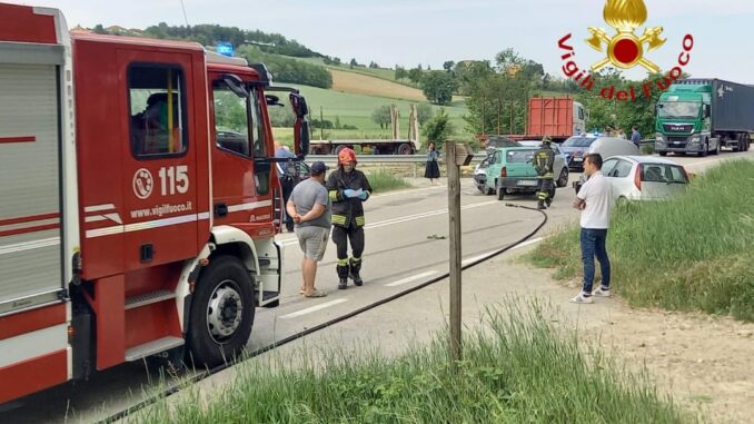 Scontro fra tre auto a Isola d'Asti: tre conducenti feriti