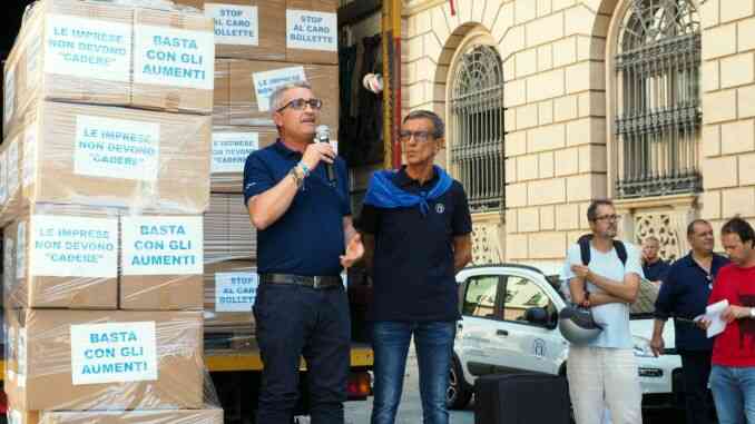 Le imprese scendono in piazza contro il caro bollette 4