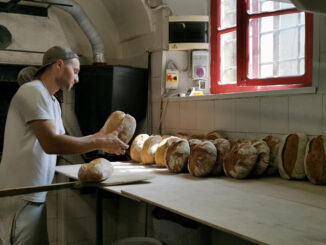 Alba: venerdì 15 luglio proiezione del docufilm “Nel nome del pane – Au nom du pain” 1