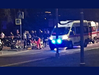 Alba: scontro tra auto e moto su corso Barolo all'altezza della scuola Apro, due i feriti