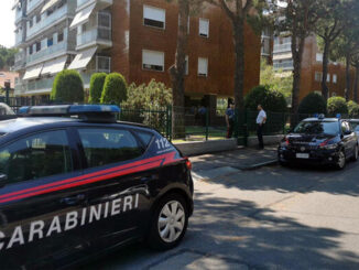 Anziano uccide moglie a bastonate, arrestato