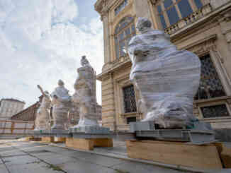 Piazza Castello: quattro statue e un restauro
