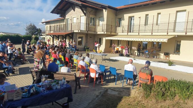 Tra festa e commozione: nella residenza San Giovanni animazione e musica e un ricordo per Silvana Balocco