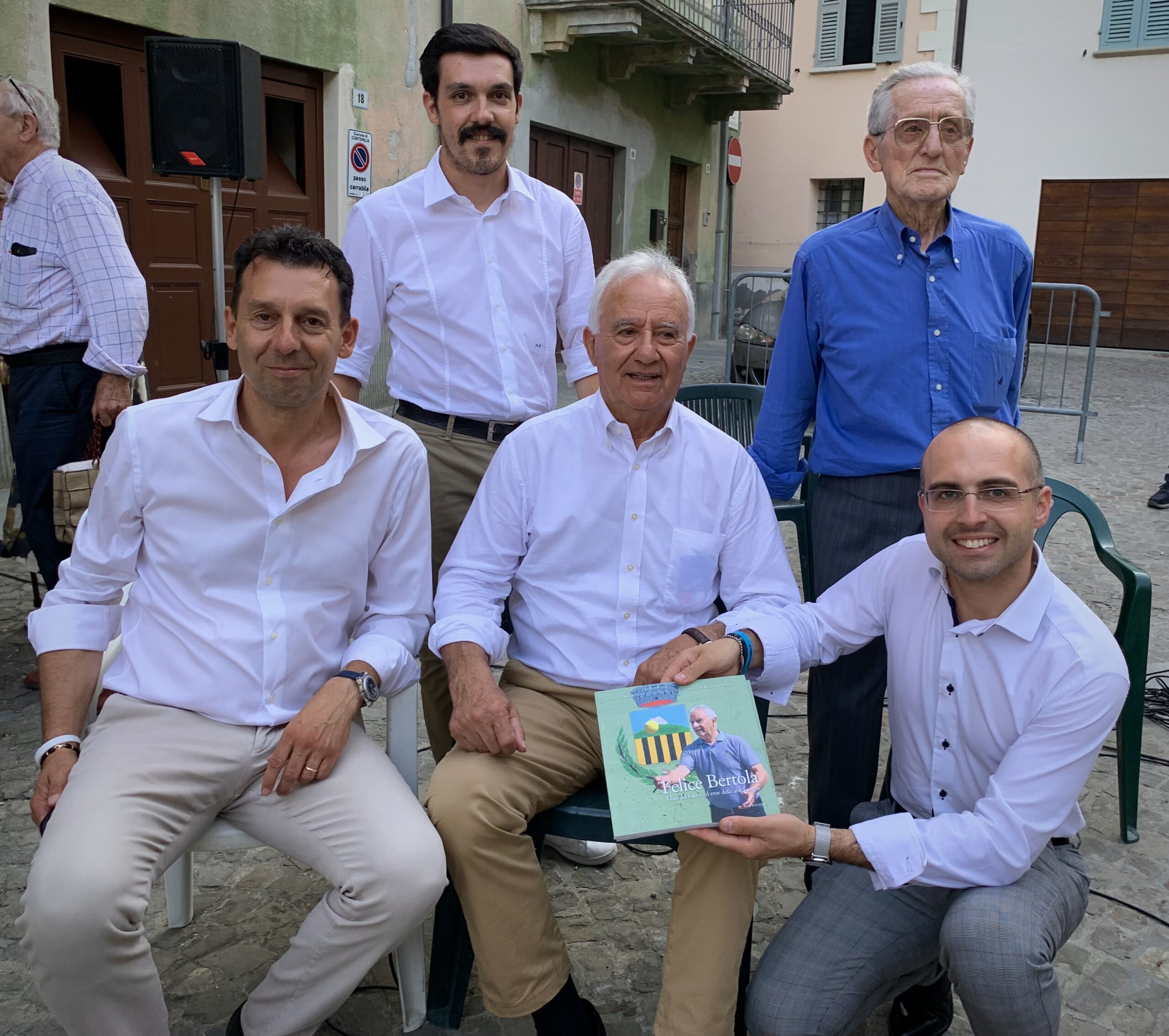 Alba l’omaggio a Felice Bertola