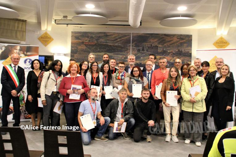 Cerimonia di consegna attestati ai futuri Chef ed Operatori Turistici del territorio, presentate le iniziative territoriali ed internazionali di Alba Accademia Alberghiera (FOTOGALLERY e VIDEO) 16