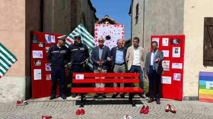 A Guarene si inaugura la decima panchina rossa del cuneese