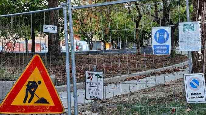 Reggio: al parco Maestri del lavoro (corso Piave) si sta lavorando