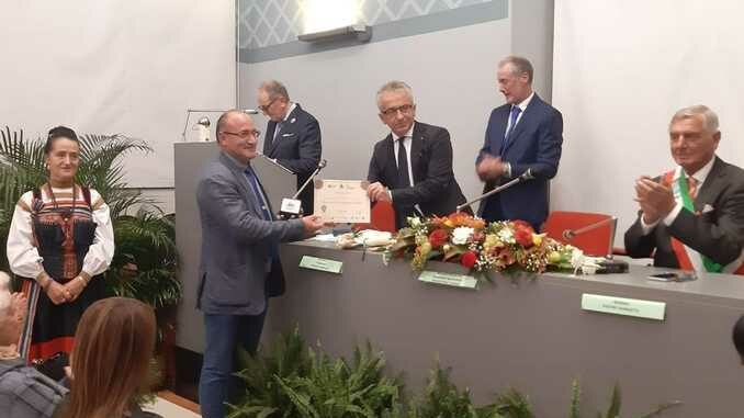 Euroflora: Asproflor premia con la medagli d'argento Albavivai