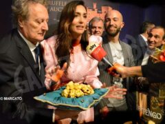 Asta mondiale del tartufo da record (FOTO E VIDEO) 2