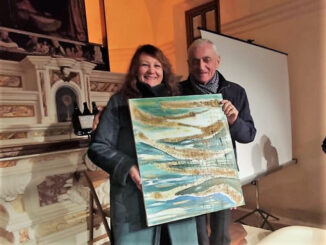 Premio nazionale "Terre, lavoro e paesaggio"al Prof. Giovanni Quaglia, Presidente della Fondazione Crt, premiato con un'opera di Daniela Delfina Dell’Orto