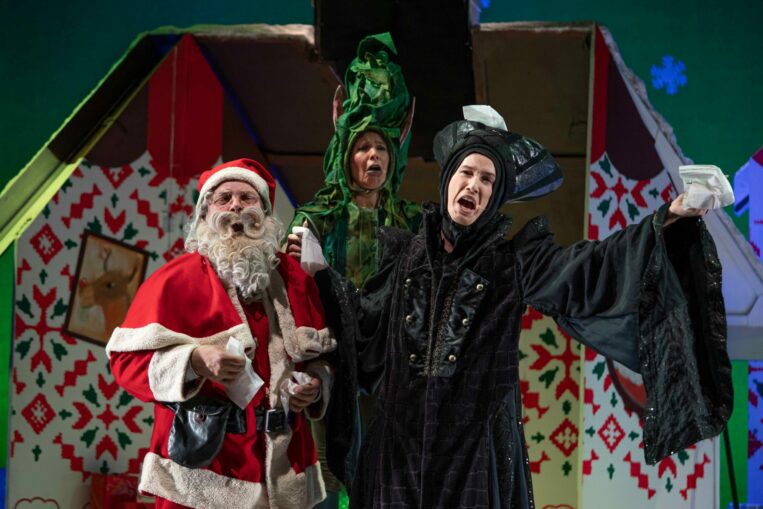 “Bentornato Babbo Natale”: domenica 18 dicembre al Teatro sociale di Alba 2