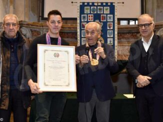 I Cavalieri del Roero hanno premiato Andrea Careglio come vignaiolo dell'anno